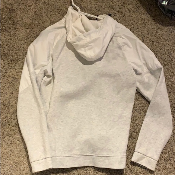 White Nike Jacket - Picture 3 of 4